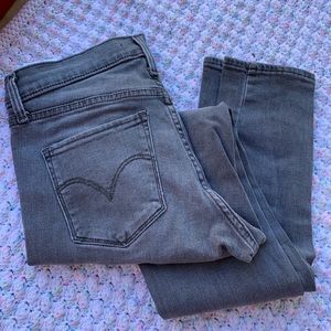 311 Levi jeans